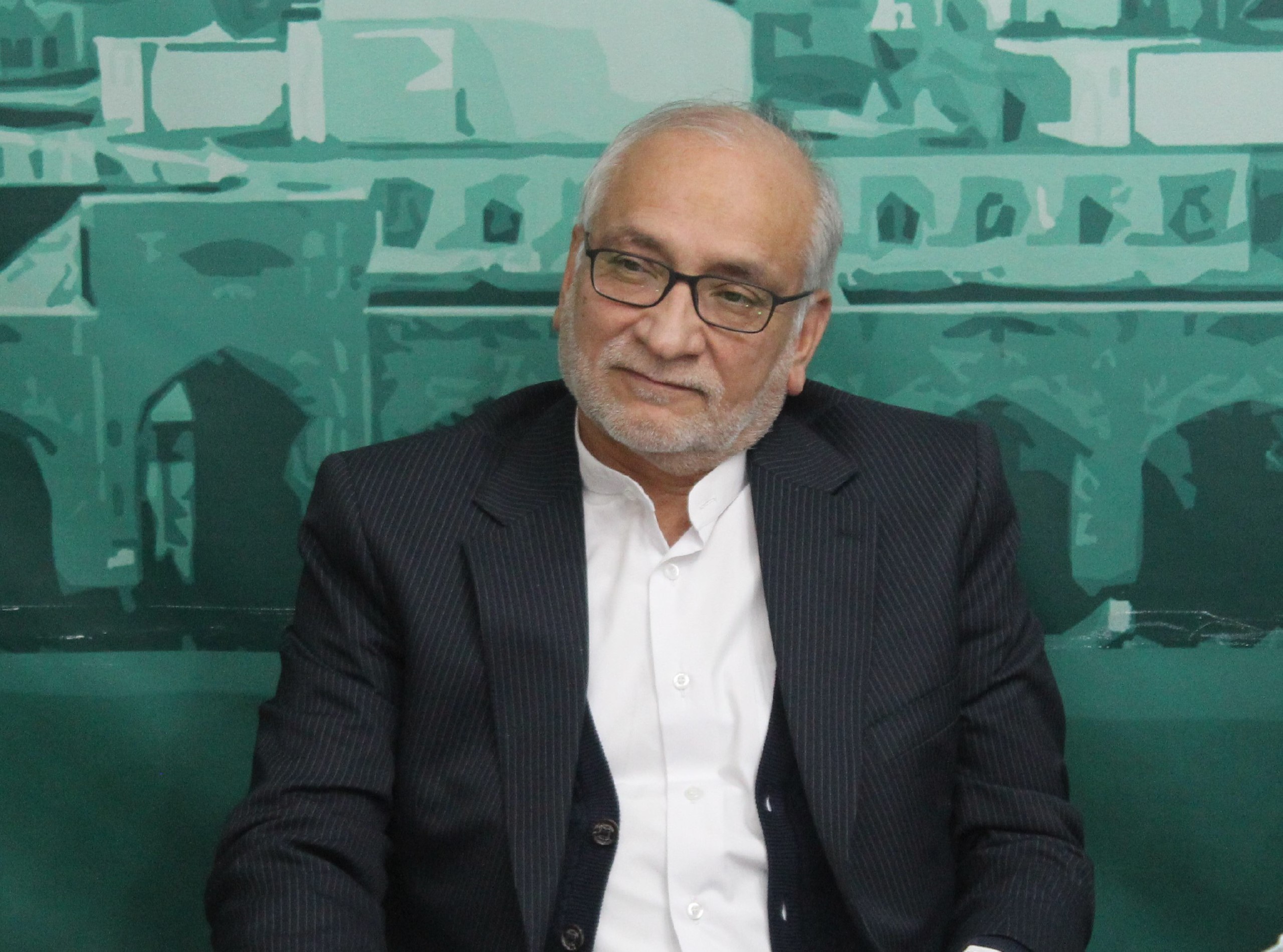  از ۱۲ فروردین ۵۸ بدین‌سو جمهوری اسلامی بیشتر به حکومت اسلامی متمایل شده است