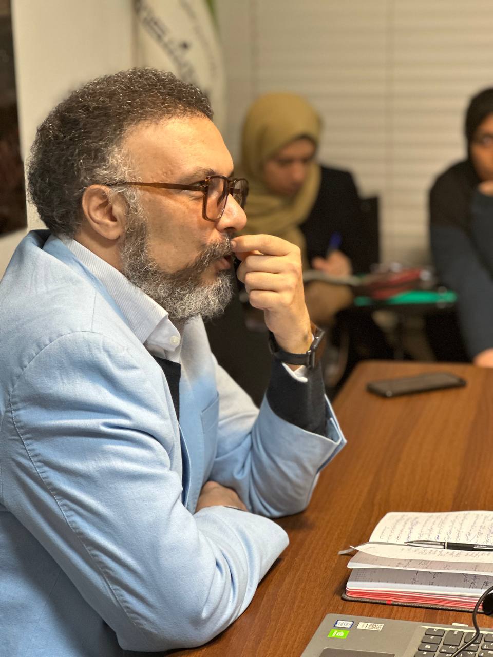 نهادهای اجتماعی اصلی جامعه ایران در چند دهه اخیر چه تغییراتی داشته‌اند؟